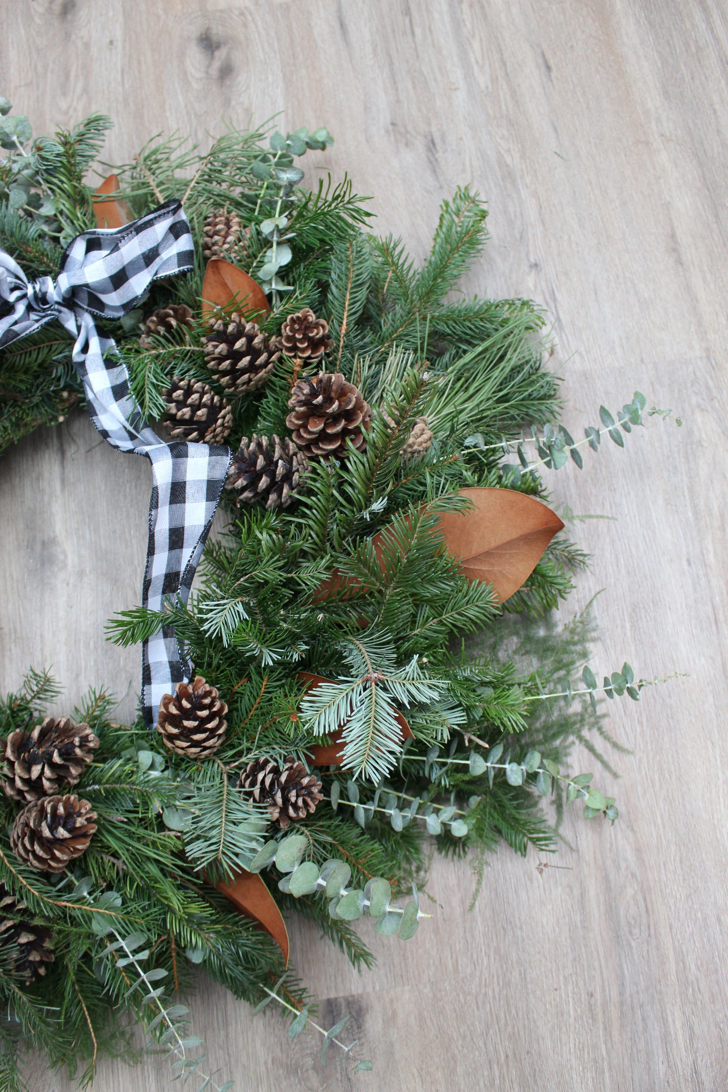 holiday farmhouse wreath