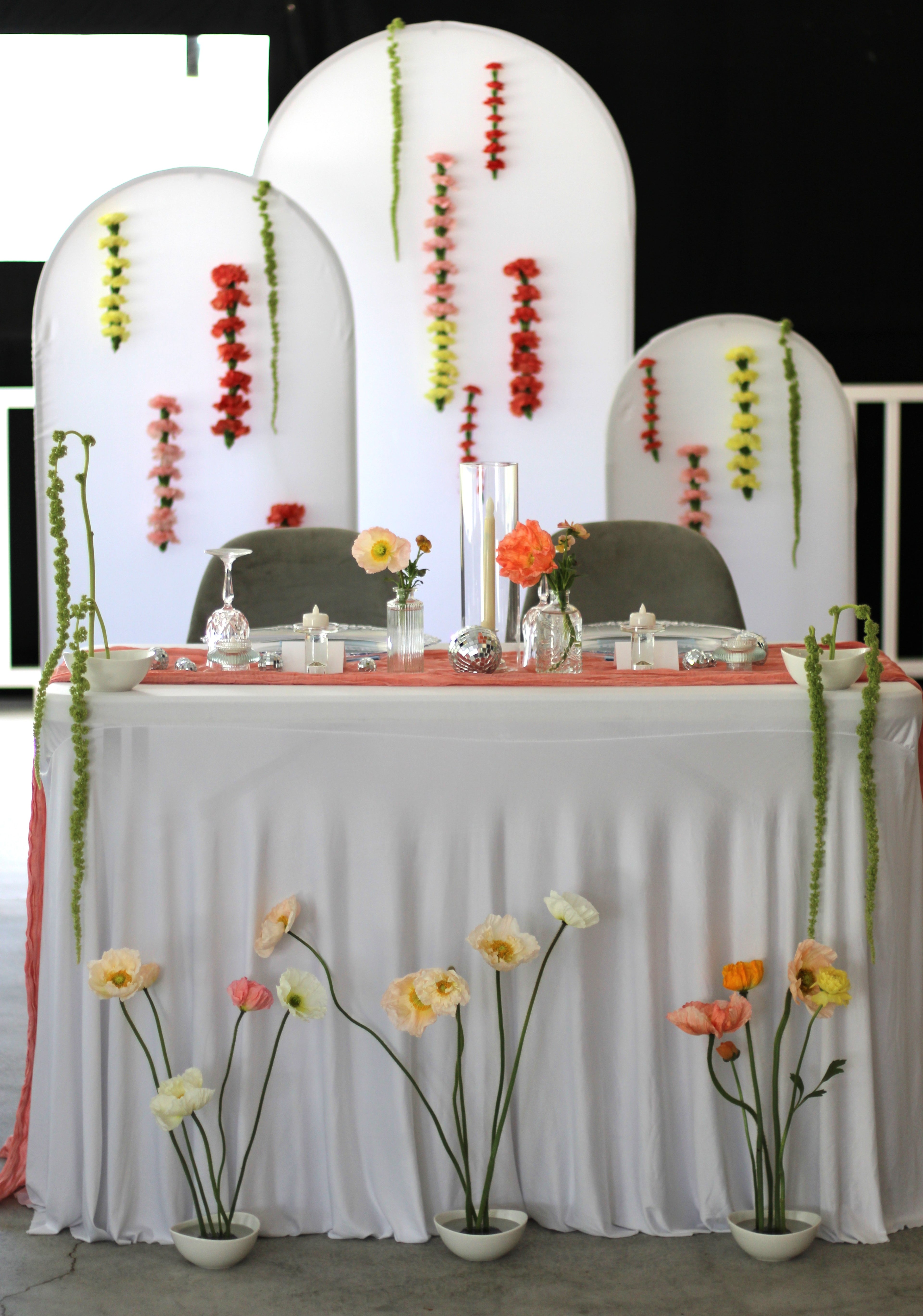 the oak room wedding flowers by B's Flowers
